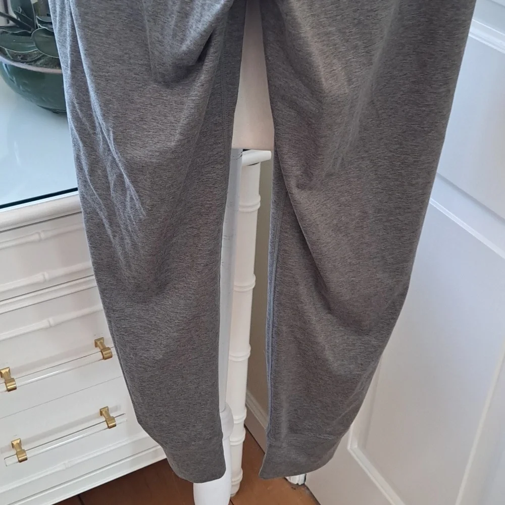 NWOT Vuori Mens Sunday‎ Rise & Shine Athletic Jogger Pants Heather Green SM